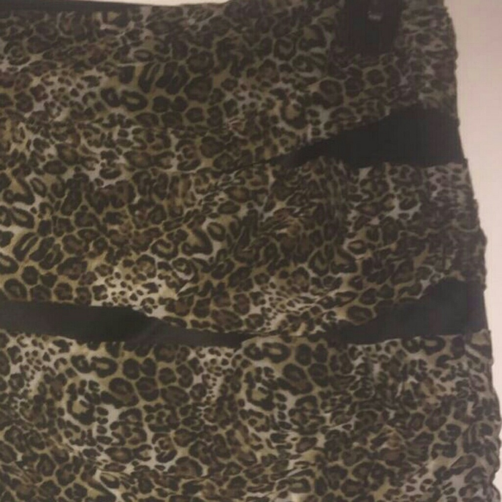 Mini Skirt - Picture 3 of 3